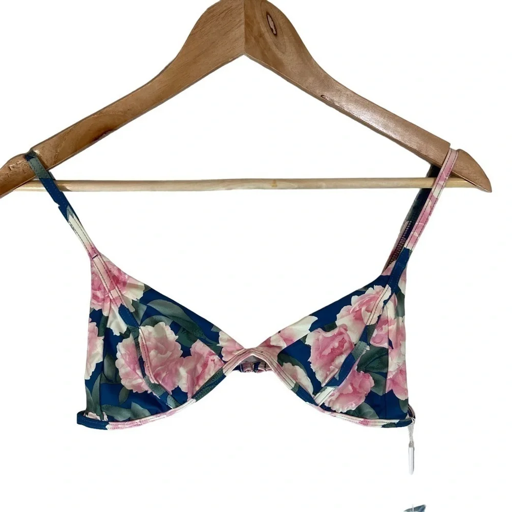 Frankies Bikinis Valentina Top Pink Peony NWT
